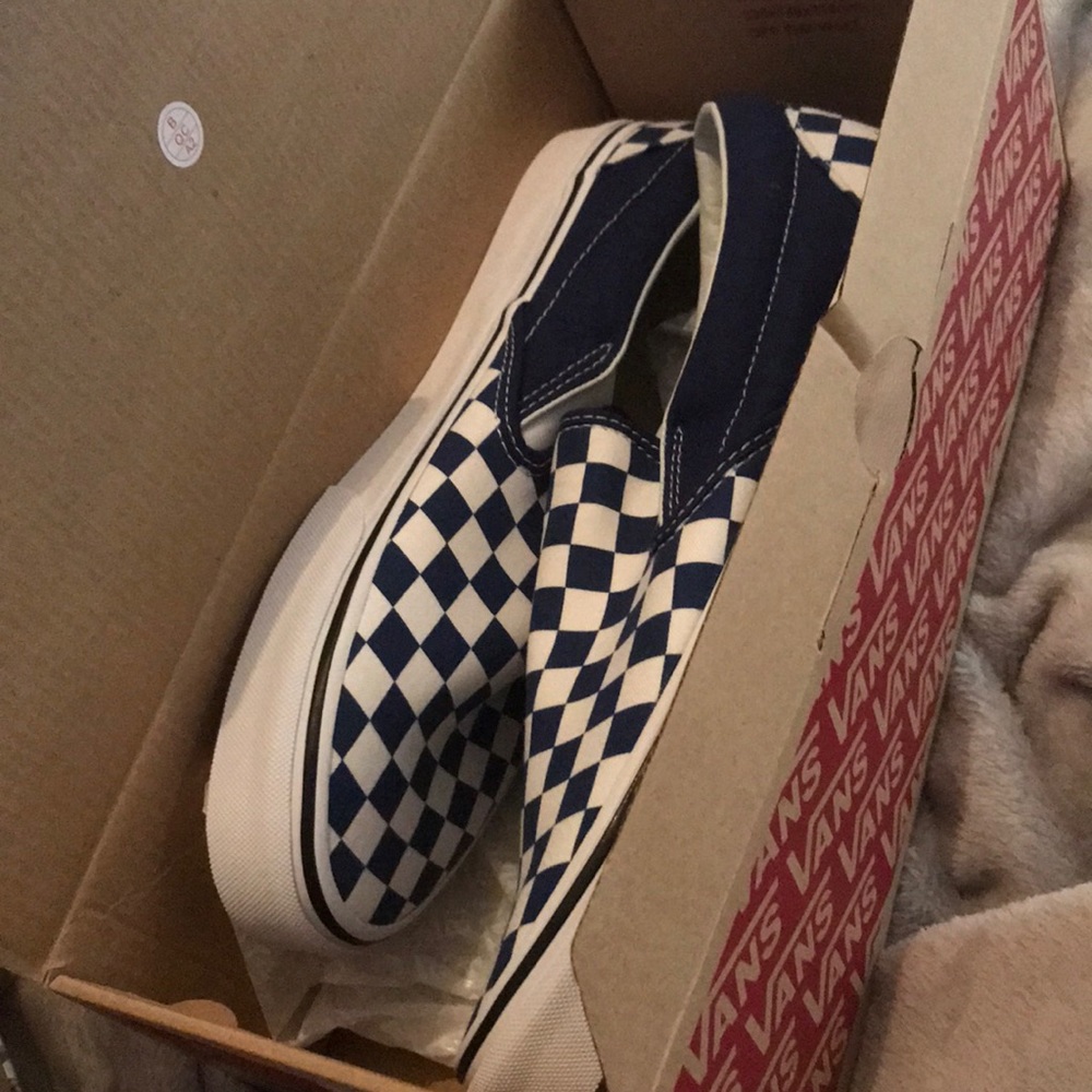 BRAND NEW Vans classic slip-on checkerboard shoes